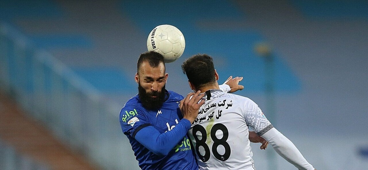 شکست استقلال برابر گل‌گهر در نیمه نخست