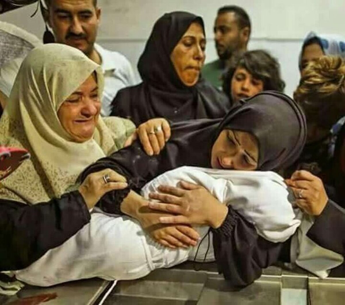 شهادت ۳۰ هزار و ۴۴۶ زن و کودک در غزه