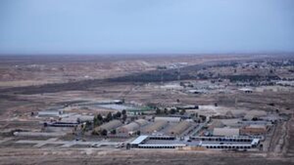 آغاز عقب&zwnj;نشینی ائتلاف آمریکا از پایگاه عین&zwnj;الاسد عراق