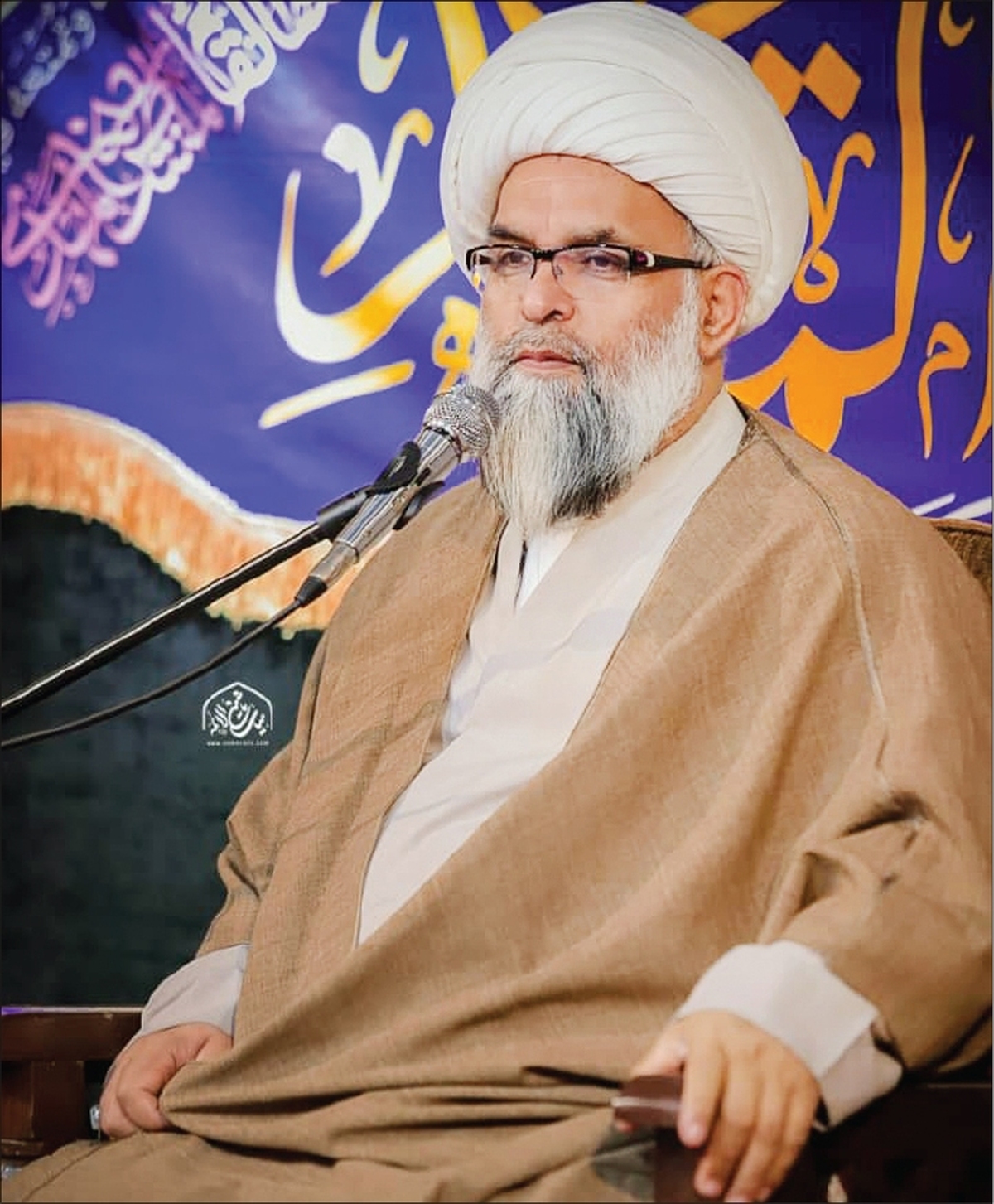 پدر در مکتب علوی و مدرسه حاج قاسم &laquo;مقتدر متخلق&raquo; است