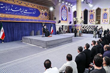 رهبر انقلاب: امیرالمومنین(ع) در هیچ درگیری نظامی مغلوب نشد اما در موارد زیادی با جنگ نرم مانع رسیدن آن بزرگوار به اهدافشان شدند