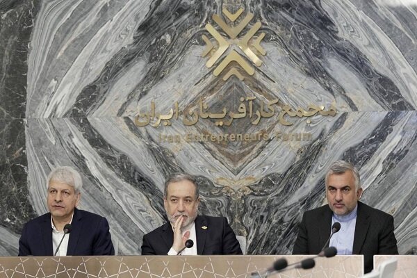 وزارت خارجه همکاری با شرکای خارجی را تسهیل می‌کند