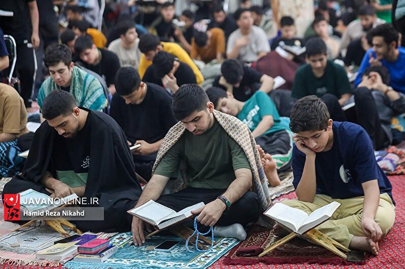 مراسم معنوی اعتکاف جوانان و نوجوانان