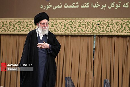 دیدار هزاران نفر از مردم قم با رهبر انقلاب