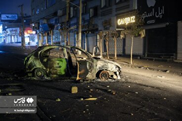 تخریب و آتش زدن اموال و مساجد توسط آشوب گران و تروریست های مسلح در استان‌های کشور