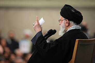 رهبر انقلاب: فتنه اخیر یک فتنه آمریکایی بود و هدف آمریکا، بلعیدن ایران است