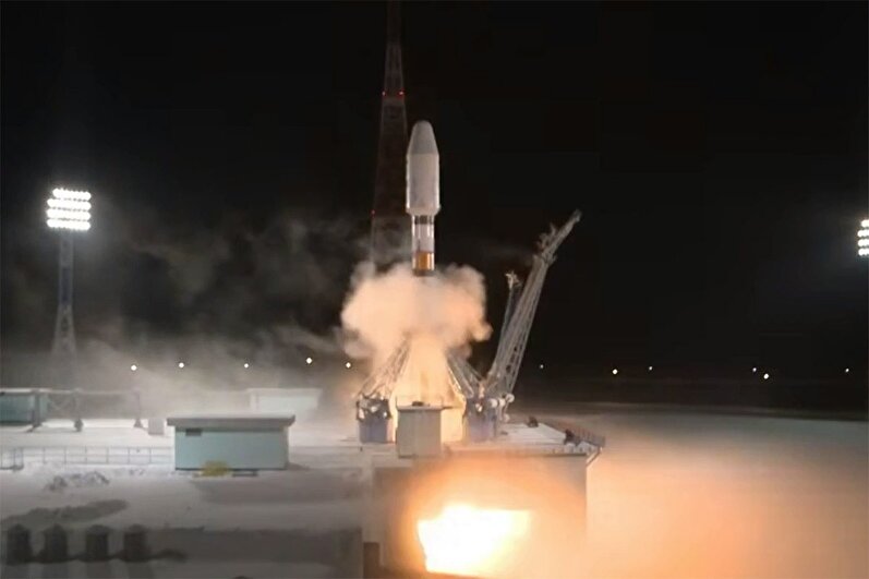 فیلم لحظه پرتاب سه ماهواره ایرانی به فضا