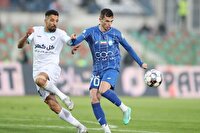 برتری یک بر صفر گل‌گهر مقابل استقلال در نیمه نخست