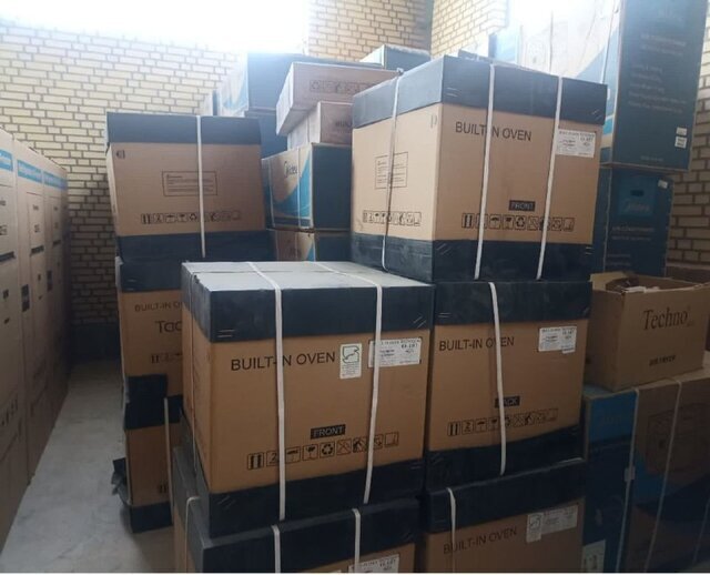 کشف انبار لوازم خانگی قاچاق در تهران