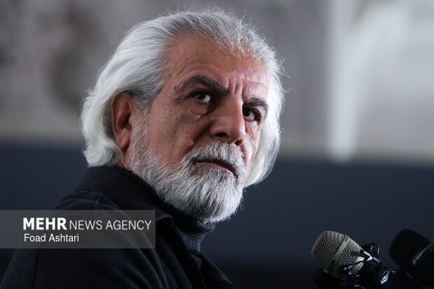 جشنواره فیلم فجر آغاز شد؛ دست‌هایمان را به‌هم گره بزنیم