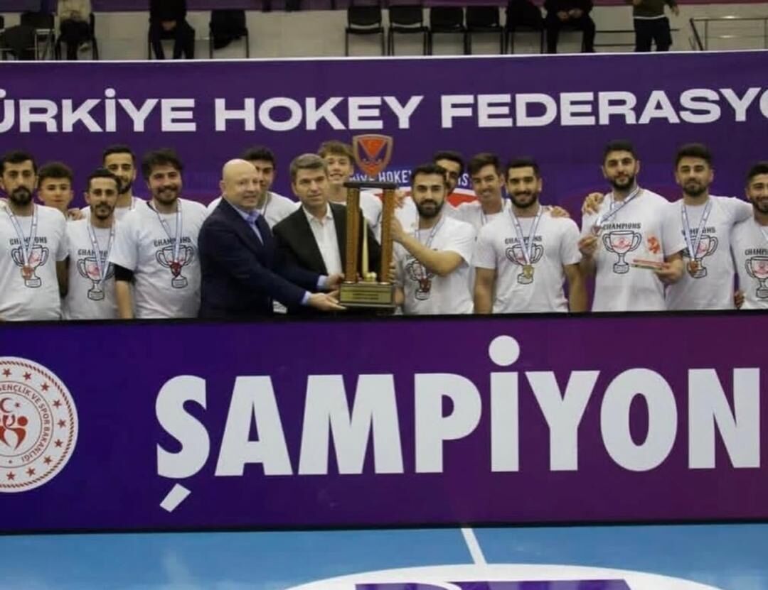 صعود به لیگ هاکی اروپا با لژیونرهای ایرانی؛ میرزاخانی بهترین بازیکن سوپر لیگ ترکیه شد