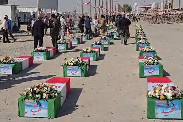 پیکر مطهر ۸۵ شهید دفاع مقدس از اروندرود وارد کشور شد