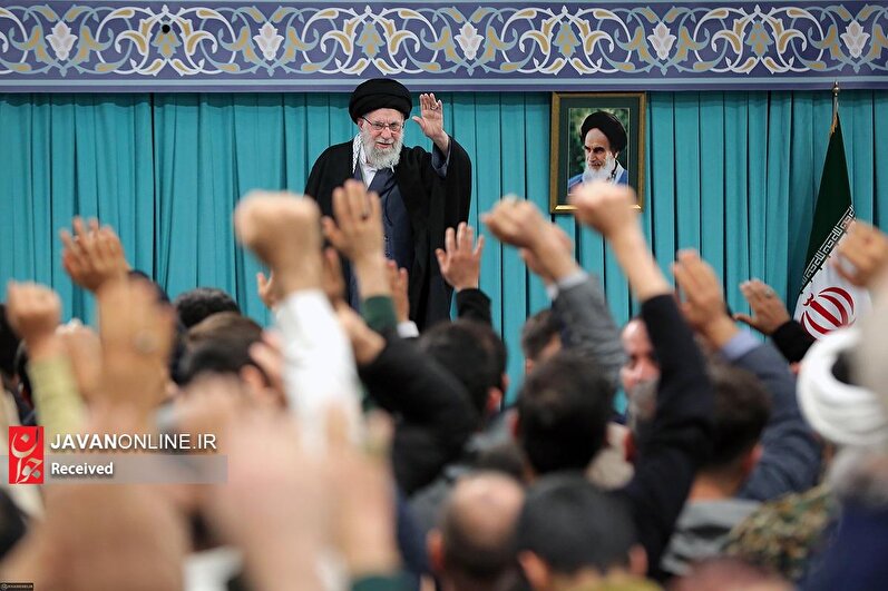 دیدار اقشار مختلف مردم با رهبر انقلاب در سالروز مبعث پیامبر اعظم (ص)