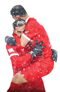 سبقت پرسپولیس و تراکتور از سپاهان و استقلال