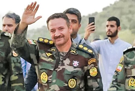 مزد ۲۷ سال خدمت در ارتش شهادت با لباس رزم بود