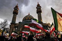 مساجد و میدان‌های شهر را تا پیروزی پر نگه می‌داریم