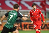 هافبک خارجی پرسپولیس: قلب و فکر من با مردم ایران است + عکس