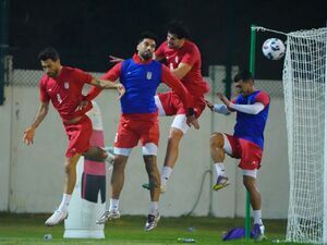 ایران منتظر واکنش فیفا به دخالت‌های سیاسی/ سرنوشت آقایان در گرو بانوان