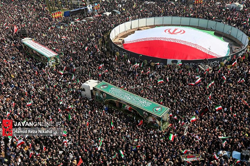 تشییع شهدای جنگ رمضان - ۱