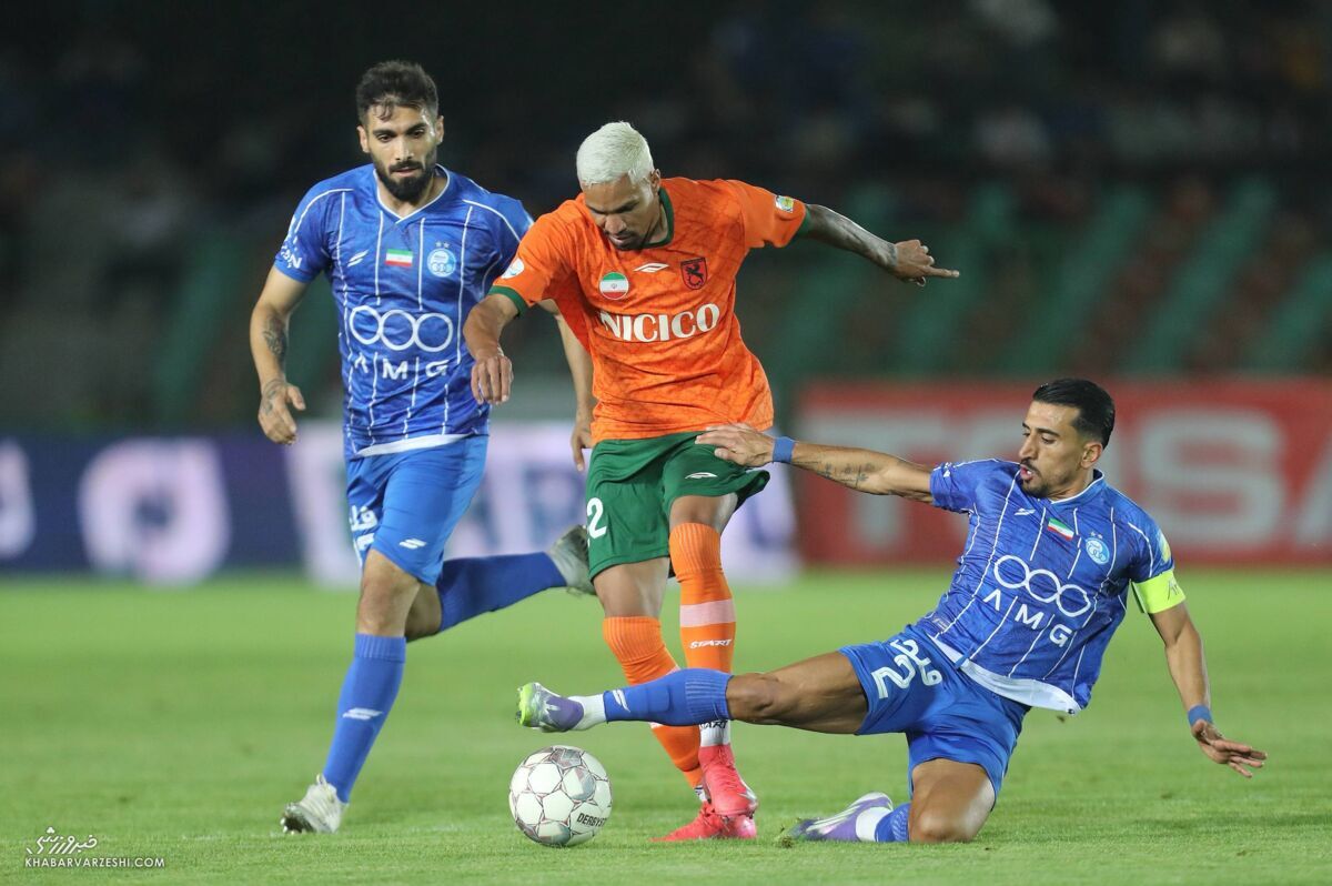 مس - استقلال؛ حمله به صدر بدون ساپینتو/ روز سخت تراکتور در مرداب انزلی