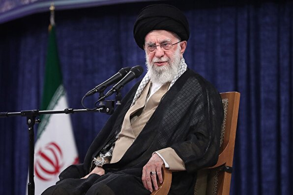 رهبر انقلاب: مشکلات پیش آمده برای دستگاه‌ها در حادثه بندرشهید رجایی، ان‌شاءالله با فوریت جبران خواهد شد
