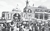 مادر بند پوتین بابا را  محکم می‌بست 