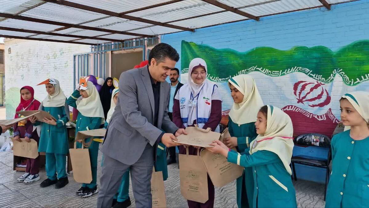 زنگ محیط زیست در مدارس اسلامشهر نواخته شد
