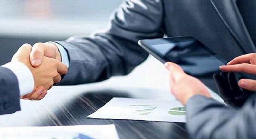 انتخاب بین ثبت شرکت یا خرید شرکت آماده: مزایا و چالش‌ها