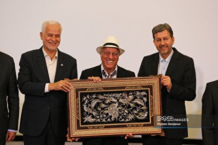 مدیریت شهری اصفهان در اجرای پروژه‌های شهری دیدگاهی همه‌جانبه‌ دارد