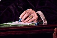 کتاب «روح الله» توانسته است چهره‌ای نزدیک به واقع از امام خمینی ترسیم کند