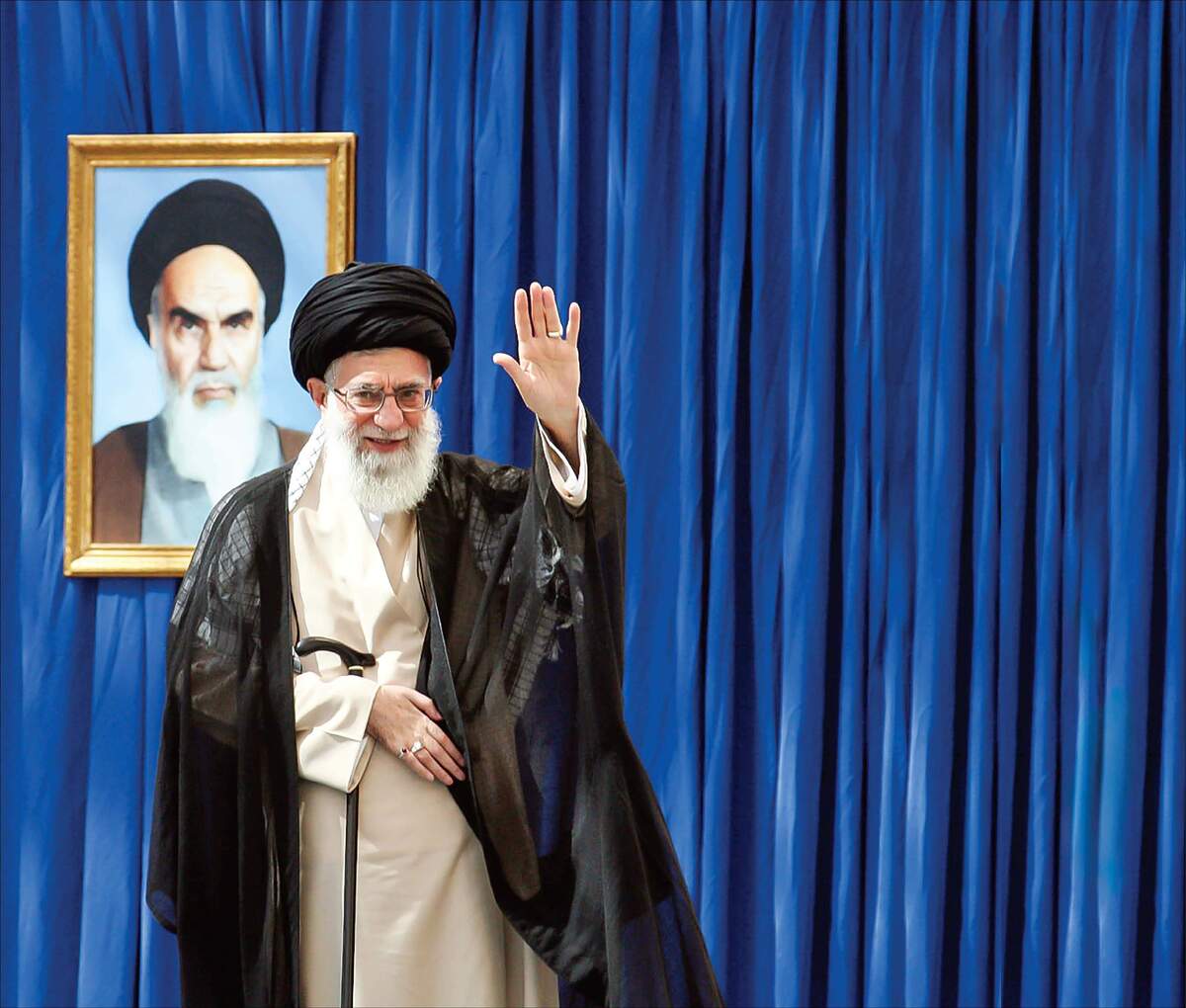 خامنه‌ای منادی خمینی 
