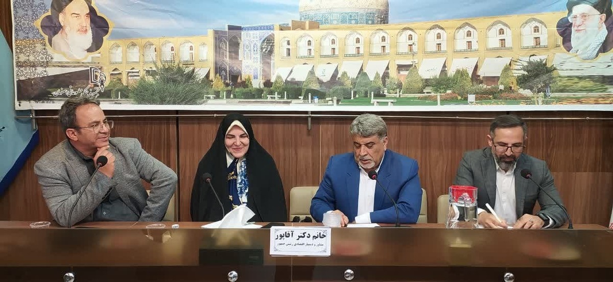 بهبود معیشت بازنشستگان  از مهم‌ترین اهداف دولت است