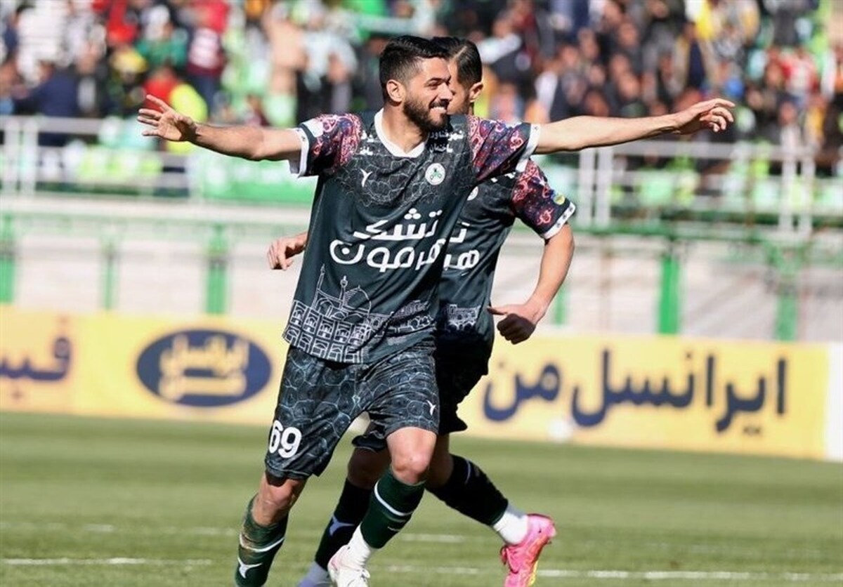 مصلح در ذوب‌آهن ماندنی شد + عکس