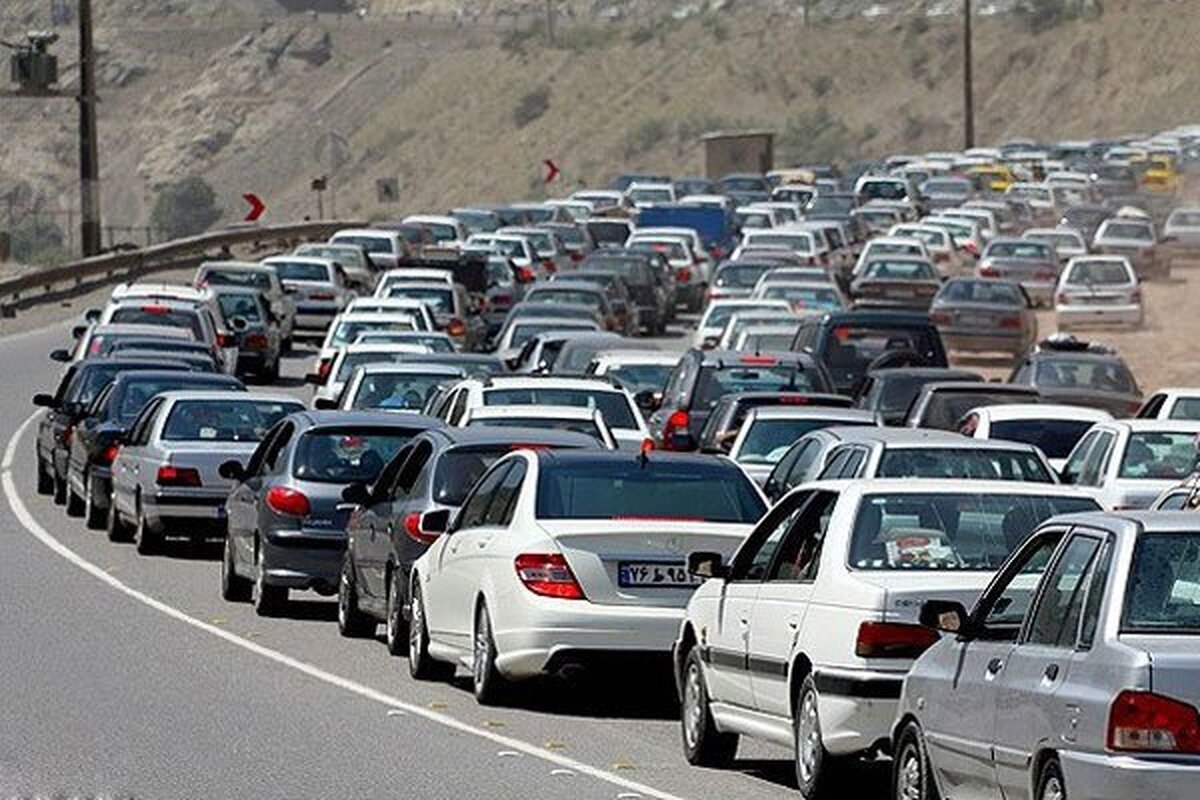 ترافیک مسیر‌های منتهی به مازندران نیمه سنگین تا سنگین است