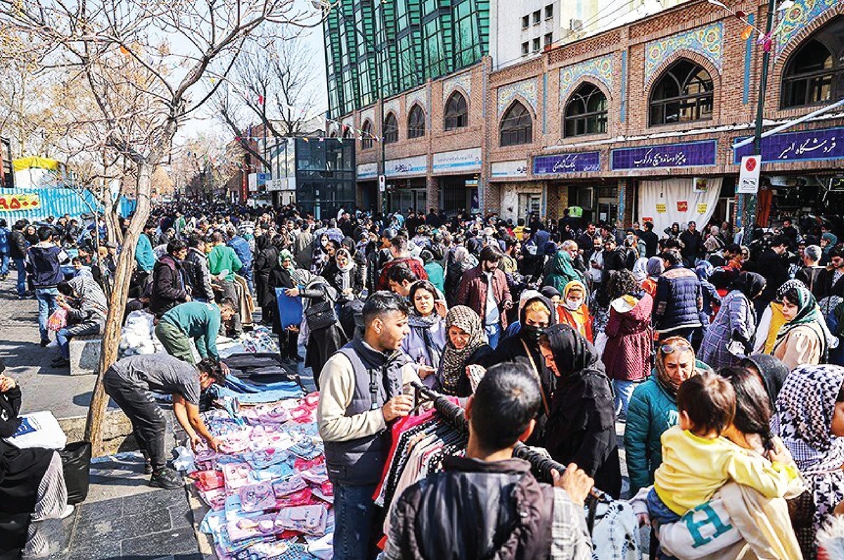 زندگی عادی به‌رغم جنگ جریان دارد