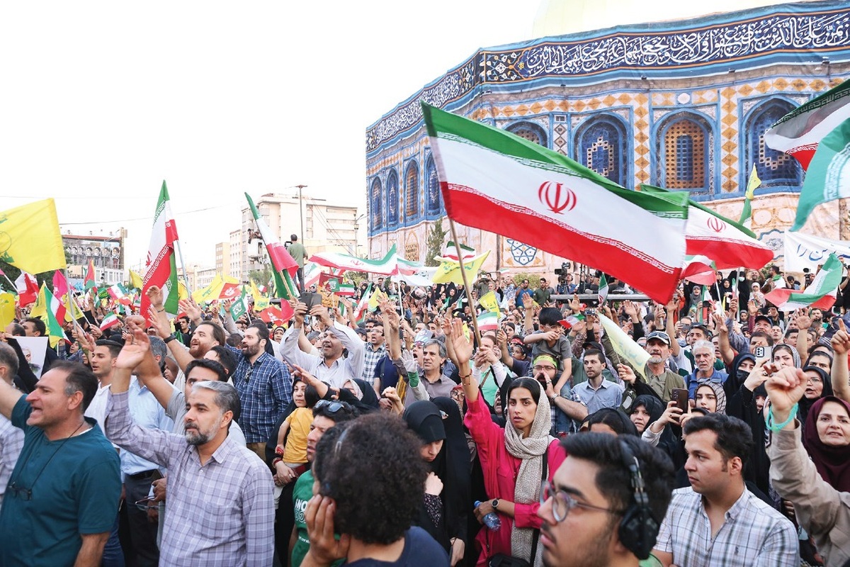 اینجا ایران، ذوالفقار علی (ع) است