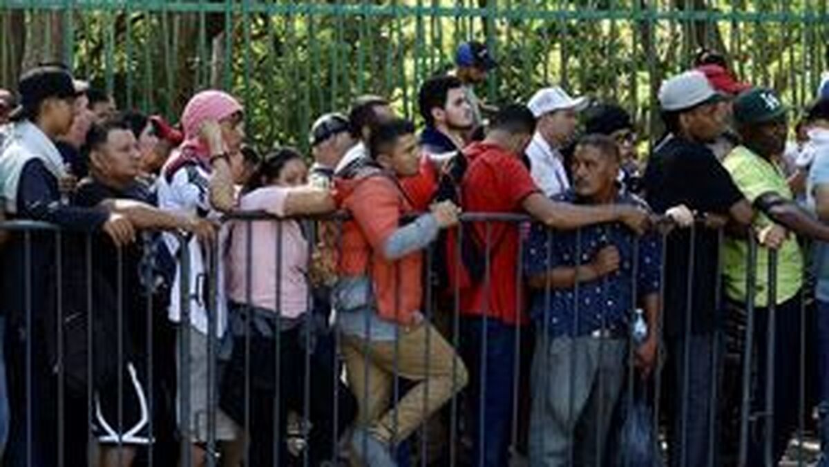 صدور دستور بزرگترین اخراج جمعی تاریخ آمریکا
