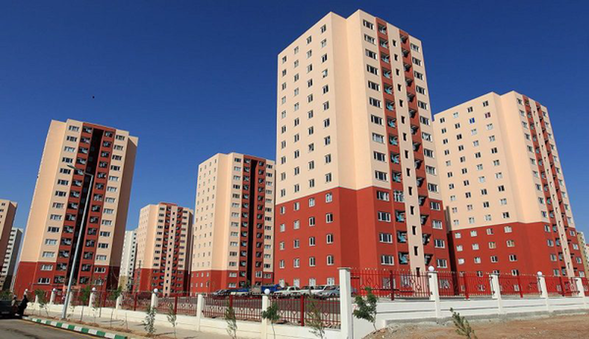 تحویل مسکن مهر به متقاضیان موثر شهر مهستان