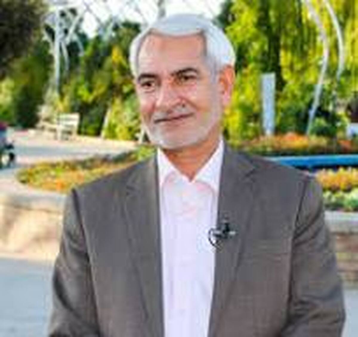 اقتدار ملت درنتیجه وفاق  و همدلی برمی‌خیزد