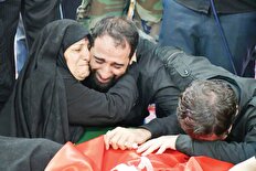 او همه دلبستگی‌هایش را پای آن پرواز برد