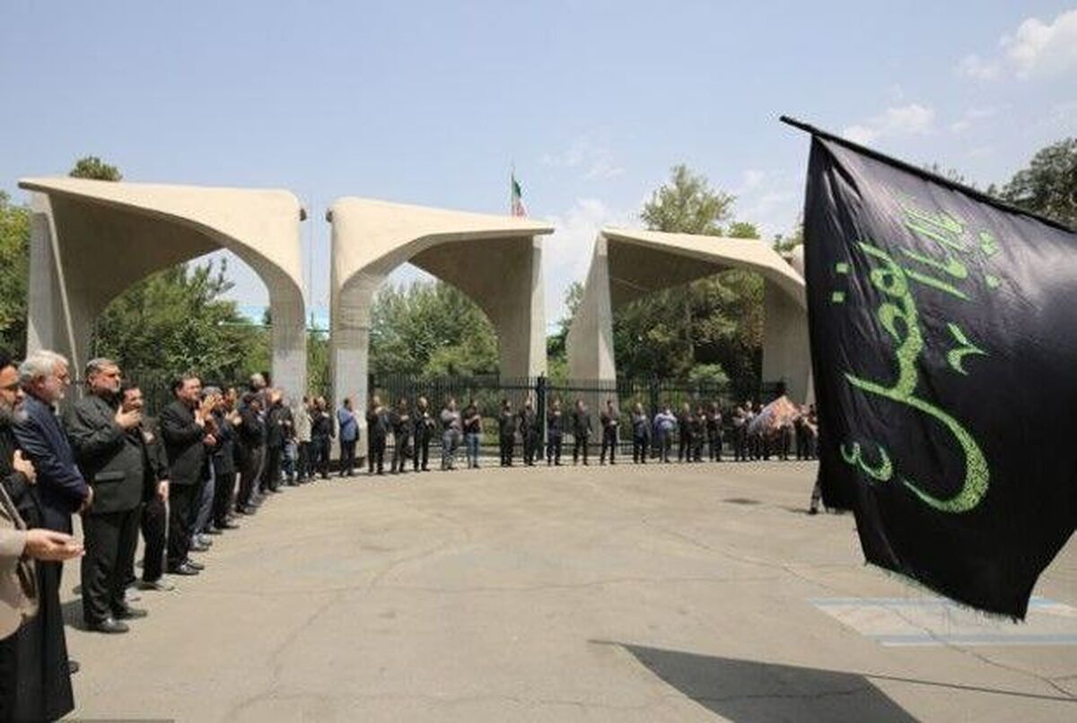 دسته عزاداران دانشگاه تهران صحنه‌ی تجدید پیمان با رهبر انقلاب شد