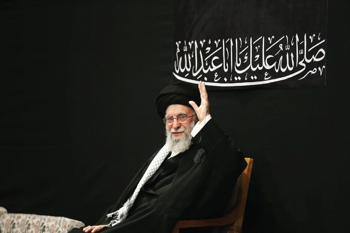 رهبر من، قهرمان من!