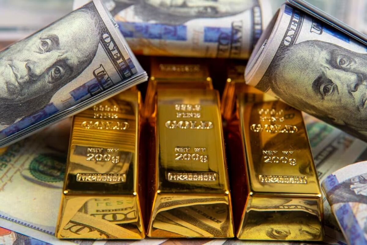 کاهش بهای طلا در پی رشد شاخص دلار؛ ترامپ همچنان در کانون تحولات