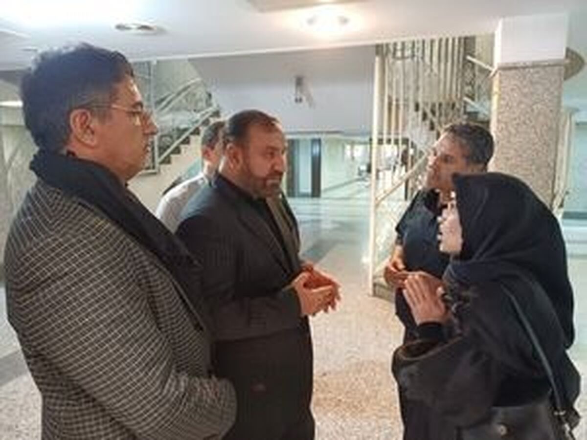بازدید دادستان تهران از دادسرای ناحیه ۲۷ تهران