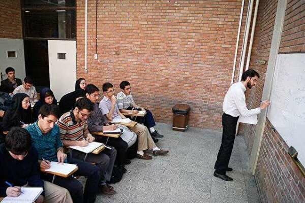 حداکثر سقف سنی متقاضیان عضویت هیئت علمی دانشگاه‌های غیر دولتی اعلام شد