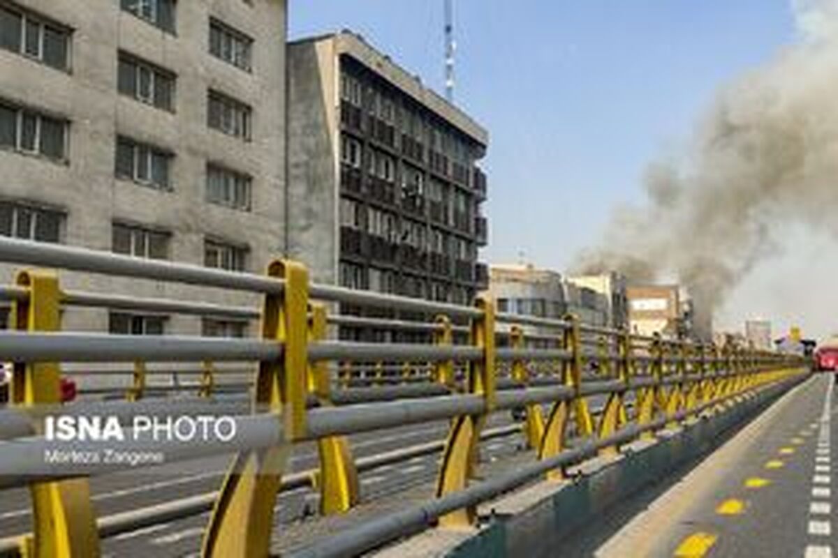 آتش‌سوزی فروشگاه کفش خیابان دماوند