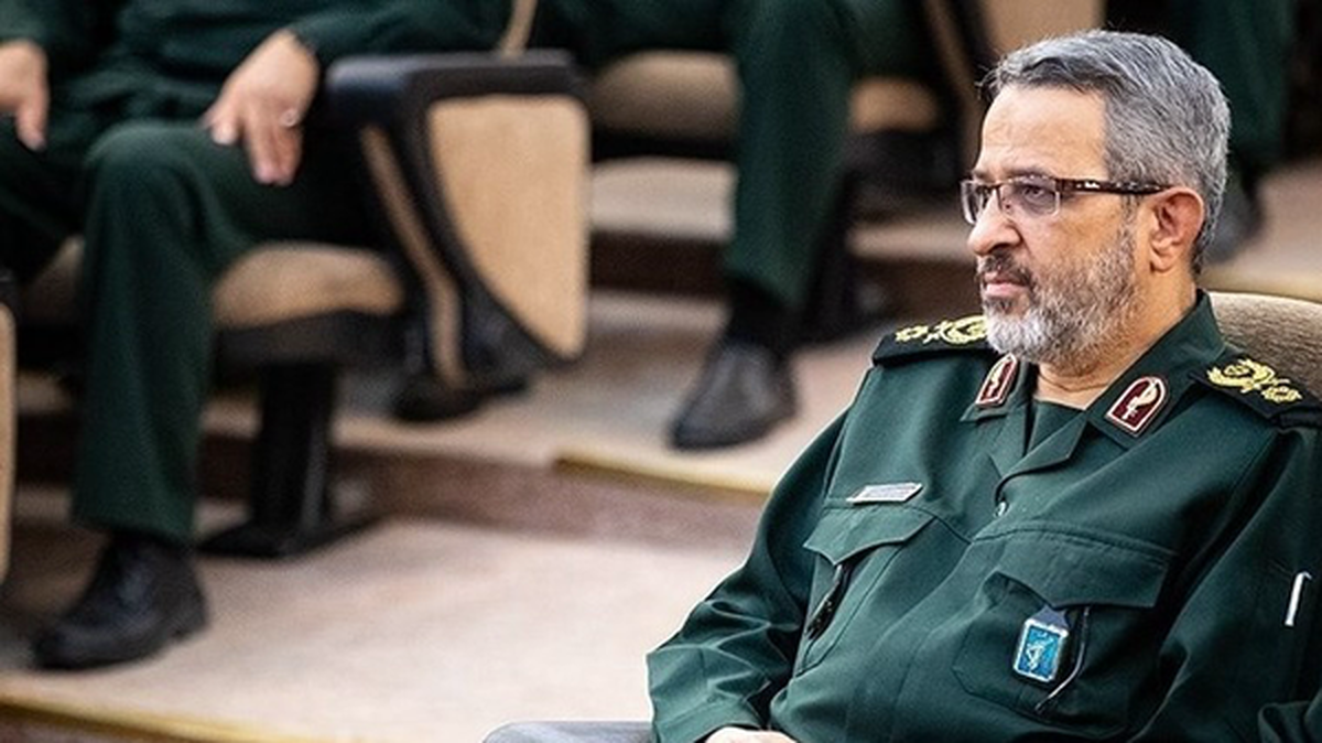 برگزاری مراسم وداع با پیکر شهید غیب پرور در شیراز
