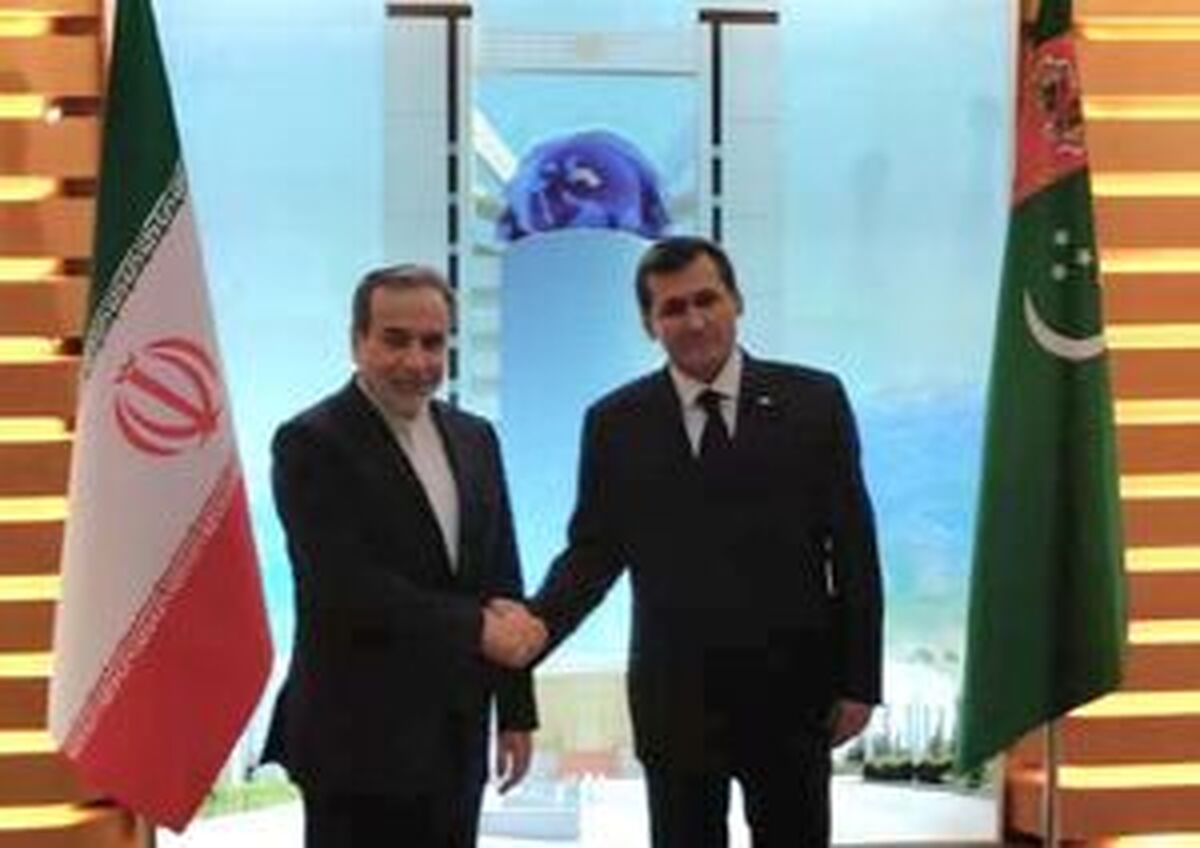 عراقچی: حمله موشکی به العدید پاسخی به تجاوز آشکار آمریکا بود