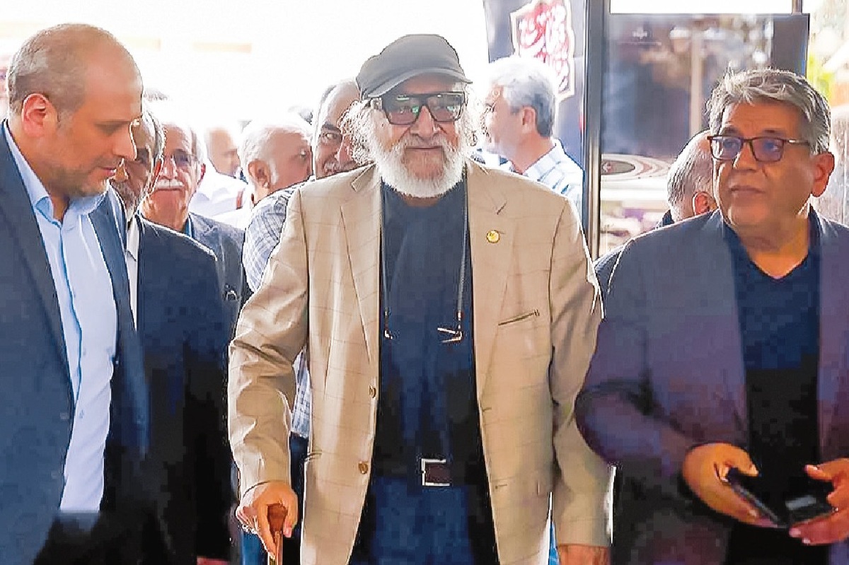 داریوش ارجمند: مطمئنم این ساختمان زیباتر و باشکوه‌تر فعالیت خود را آغاز خواهد کرد