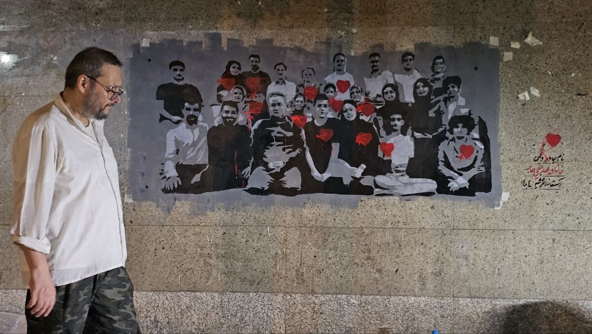 «نام جاوید وطن» به تصویر کشیده شد/ روایت نقاشی شهدا بر دیوار خیابان‌های تهران